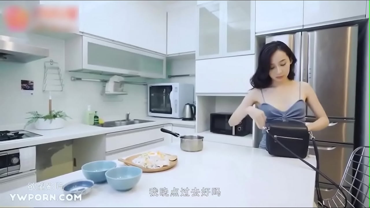 Gái xinh bỏ nhà đi vì con cu trai trẻ